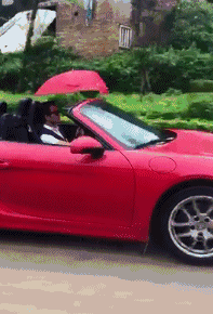 敞篷车下雨怎么办，敞篷车如果下雨了怎么办（你以为敞篷车就这么过瘾吗）