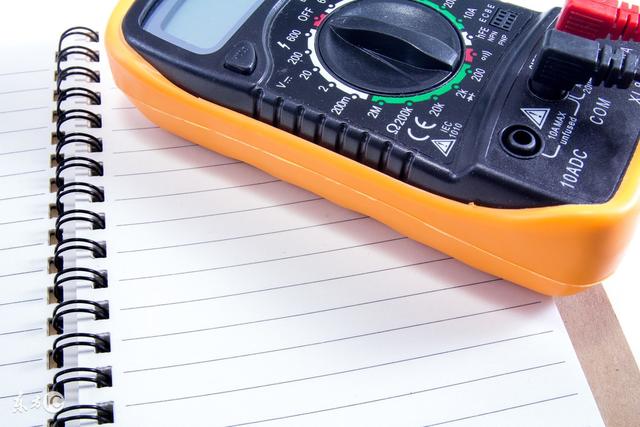 万用表测电容好坏，万用表测量电容的（详细讲解一下用万用表测量电容的方法）