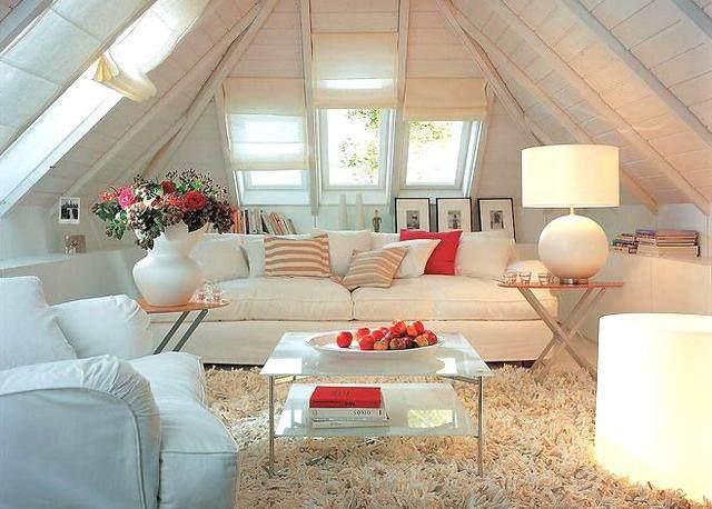 客厅风水大忌假花，浅析客厅假花风水装饰客厅假花风水禁忌（越来越少人知道这些客厅禁忌）