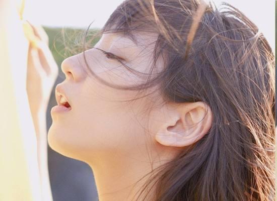 女生说啾咪是什么意思，啾咪是什么意思（越会有这些“小动作”）