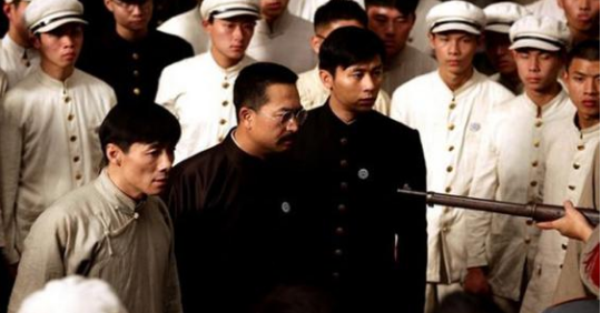 演员王海燕第一任丈夫是谁，王海燕前夫（演员王海燕：24岁成名）