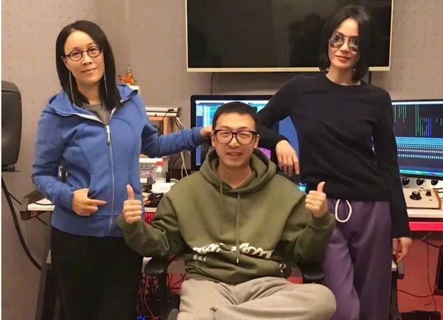 高原红歌词，草原歌曲大全100首草原（新曲《重逢》歌词首曝光）