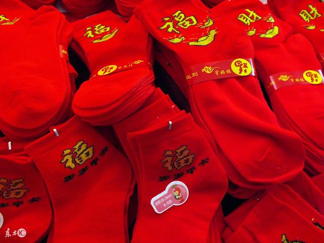 请问本命年是什么意思，本命年是什么意思意味着什么（聊一聊本命年的那些事）