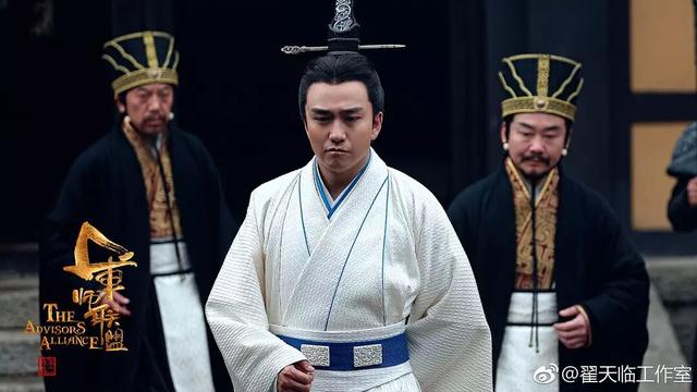 水瓶座的男明星，中国男明星哪些是水瓶座（翟天临，可惜我是水瓶座）