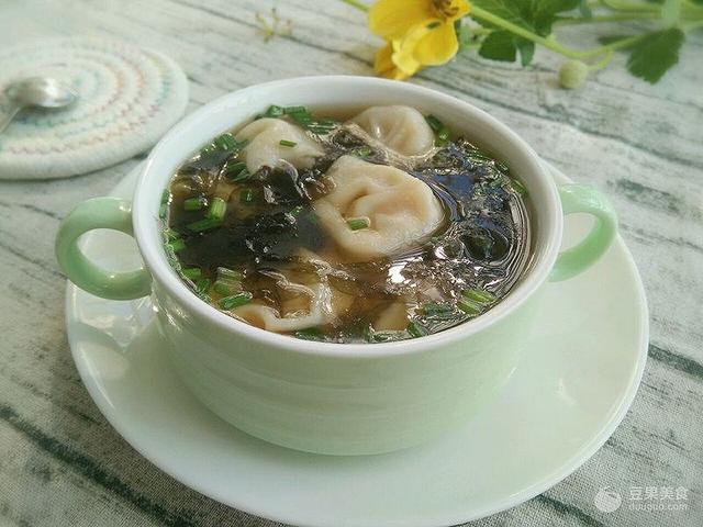 紫菜虾皮汤云吞怎么做，紫菜汤云吞的做法窍门（紫菜云吞的做法）