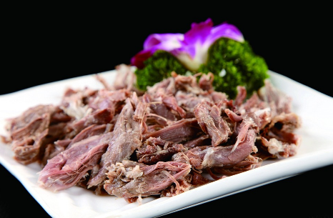 吃狗肉不能吃什么，吃狗肉4大禁忌（狗肉和螃蟹能一起吃吗）