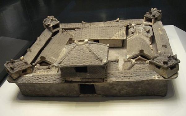 呕心沥血的主人公是谁，呕心沥血这个故事的主人公是谁（假设曹操不挟天子）