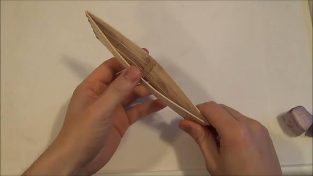 手工小船制作步骤,手工制作船怎么做(利用雪糕棍或木板制作迷你小木船