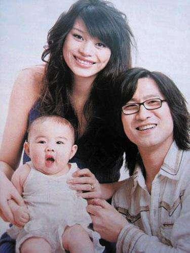 汪峰前两任妻子是谁，汪峰前几任妻子（揭秘汪峰和前三位妻子婚姻情史）