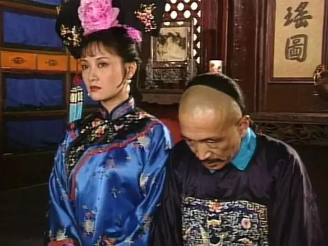 还珠格格尔康和紫薇谈星星看月亮，她才是还珠里有野心的大女主