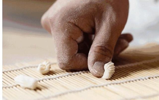 麻食需要什么配菜，麻食需要啥菜（这样烩一碗麻食子吃）