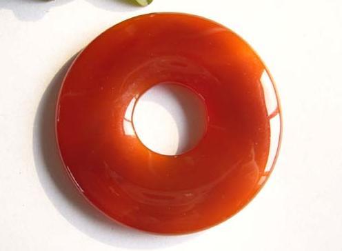 玛瑙的鉴别方法，玛瑙的鉴别方法是什么（造假玛瑙技术层出不穷）