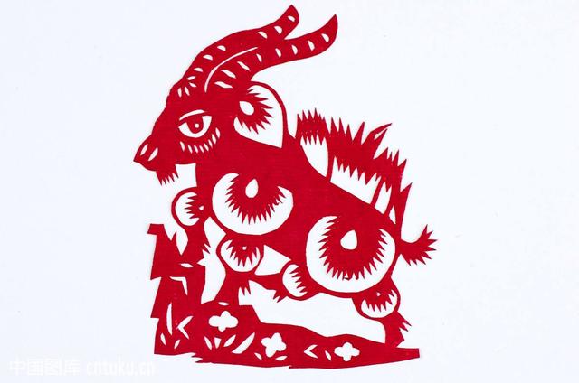 1979年的羊今年的运气如何，今年79年属羊的运势怎么样呢（2018年生肖羊的运程全解读）