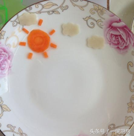 兔兔饭团。，是团兔子系列（给孩子做的“龟兔赛跑饭团”图片）