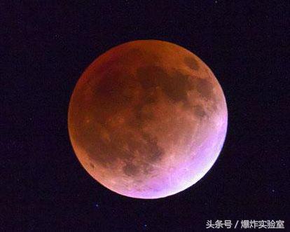 2分钟为孩子演示“超级蓝色月全食”，动手学会月食的形成过程