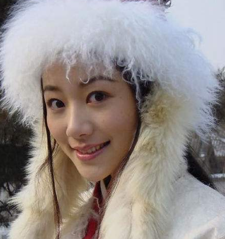 韩雪18岁时还是挺漂亮，韩雪才是被羡慕的人生吧