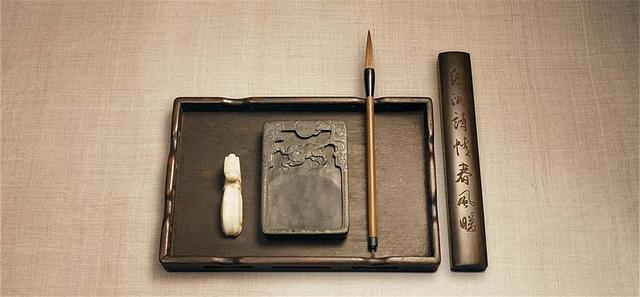 藤蔓怎么读，藤蔓读什么音（看看你高中语文还会不会）