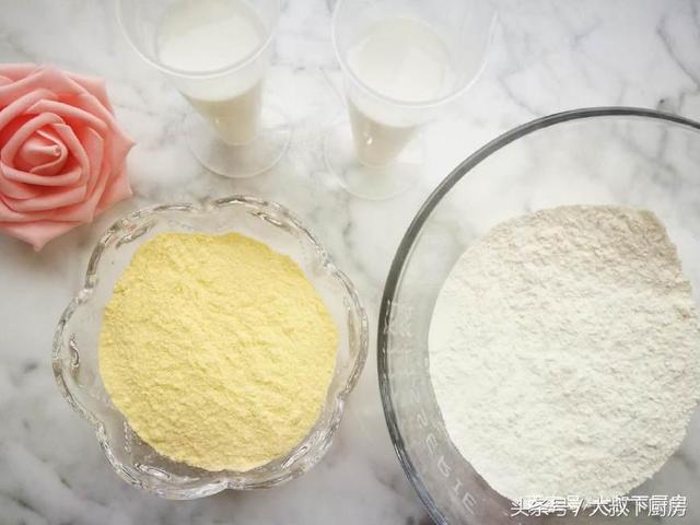 黄面是什么面粉，白面和黄面，到底有什么不同