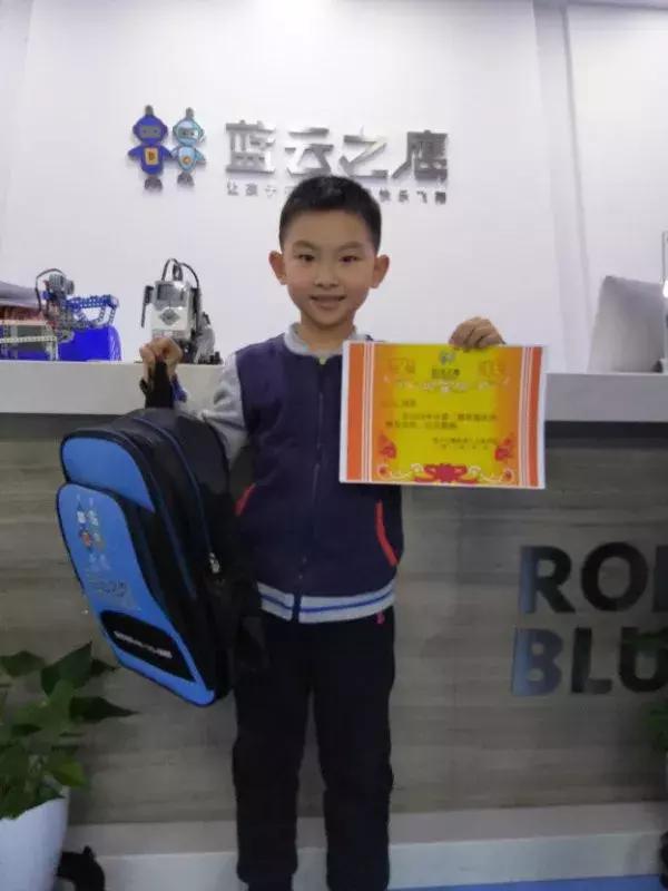 蓝云之鹰机器人教育加盟，机器人教育十大品牌你了解多少（完美的结束，优雅的开始）