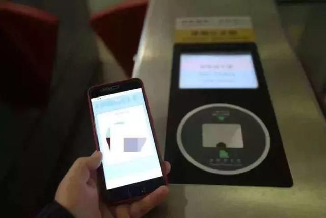 上海坐地铁用什么app，在上海如何用手机乘坐地铁和公交（如何刷手机坐地铁、公交）