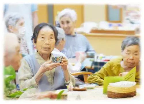 日本年糕和中国年糕有什么区别，年糕是中国的还是日本的（日本人眼中象征长寿的年糕）