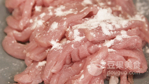 蒜苗炒肉的做法，蒜苔炒肉的做法家常菜视频（蒜苔炒肉的做法）