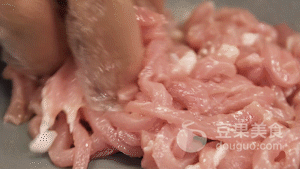 蒜苗炒肉的做法，蒜苔炒肉的做法家常菜视频（蒜苔炒肉的做法）