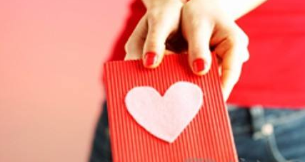 情人节贺卡简短情话，给女朋友的暖心情话（2018情人节贺卡浪漫寄语）