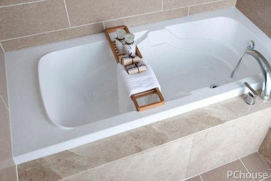 浴缸最小尺寸是多少，浴缸最小尺寸是多少寸（普通家庭浴缸尺寸是哪些）