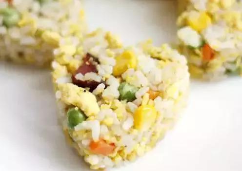 豆浆渣可以吃吗，打豆浆剩下的豆渣怎么办（榨完豆浆豆渣千万别扔）