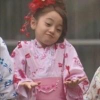 蜘蛛吃蟑螂吗，那些买了大蜘蛛回家吃蟑螂的人（蜘蛛吃蟑螂吗蜘蛛看到光就跑）