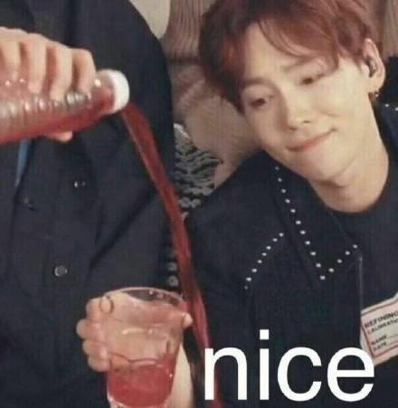 蜘蛛吃蟑螂吗，那些买了大蜘蛛回家吃蟑螂的人（蜘蛛吃蟑螂吗蜘蛛看到光就跑）