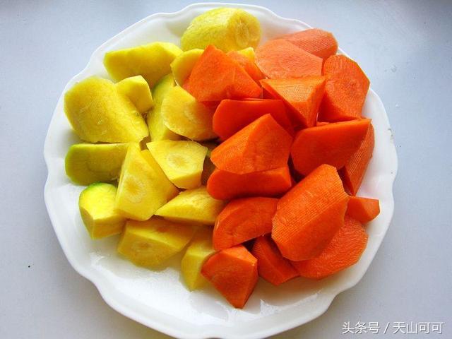 红萝卜羊肉的正宗做法，这才是胡萝卜和羊肉最绝的做法