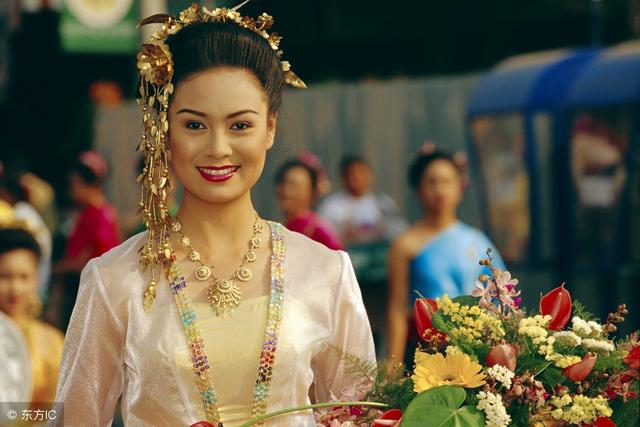 古代后宫嫔妃等级表，古代后妃的等级（中华古代后宫嫔妃的阶层等级）