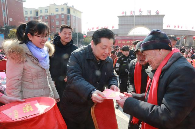 我真的还想再活五百年，再活五百年歌词（真的还想再活五百年歌词）