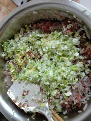 怎么自己制作好吃的焖子，怎么自己制作好吃的焖子窍门（祖传做焖子的配方做法步骤）