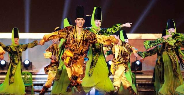 突厥人是白种人还是黄种人，鞑靼人是黄种人还是白种人（突厥人不是维吾尔族先民）