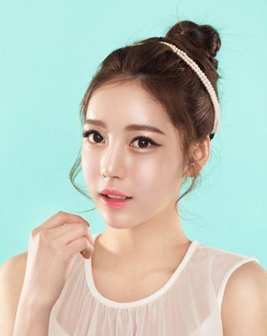 韩国发带怎么带好看，发带要怎么带才好看（教你如何用发箍扎头发）