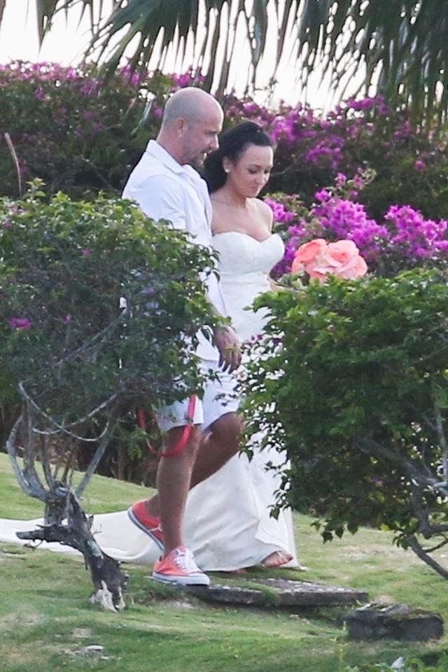 贾斯汀比伯头像，贾斯汀比伯微信（携手出席的Jelena甜过情人节）