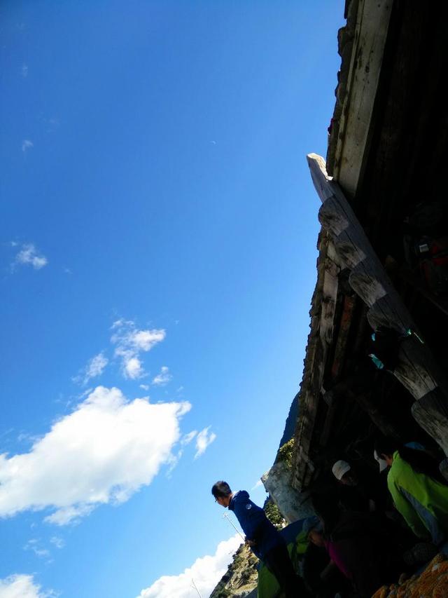 洛克王国的轻风山在哪，洛克王国轻风山在哪（五天路程三天半超额走完~风景独步）