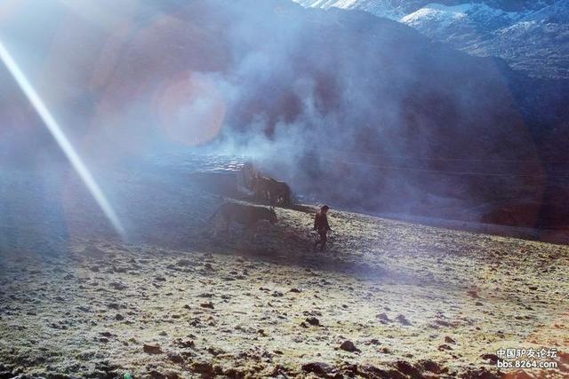 洛克王国的轻风山在哪，洛克王国轻风山在哪（五天路程三天半超额走完~风景独步）