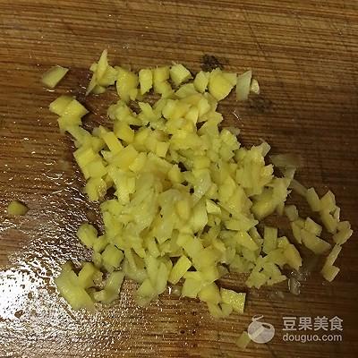 扇贝丁的做法大全，扇贝丁的做法大全家常（彩椒扇贝丁的做法）