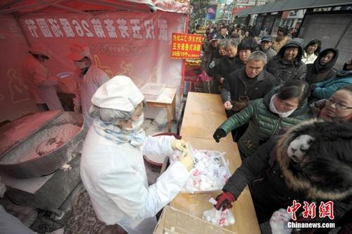 元宵节为什么要吃元宵，在元宵节的时候为什么要吃元宵（元宵节为啥要吃汤圆或元宵）