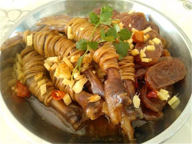 鸭头怎么吃，鸭头怎么处理干净（鸭零件可以这样吃）