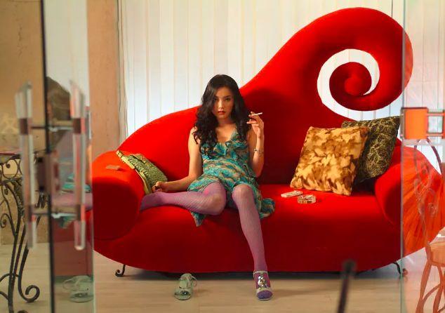 冈仁波齐洗头妹谁演的，冈仁波齐里面的洗头妹（你至于这么害怕吗）