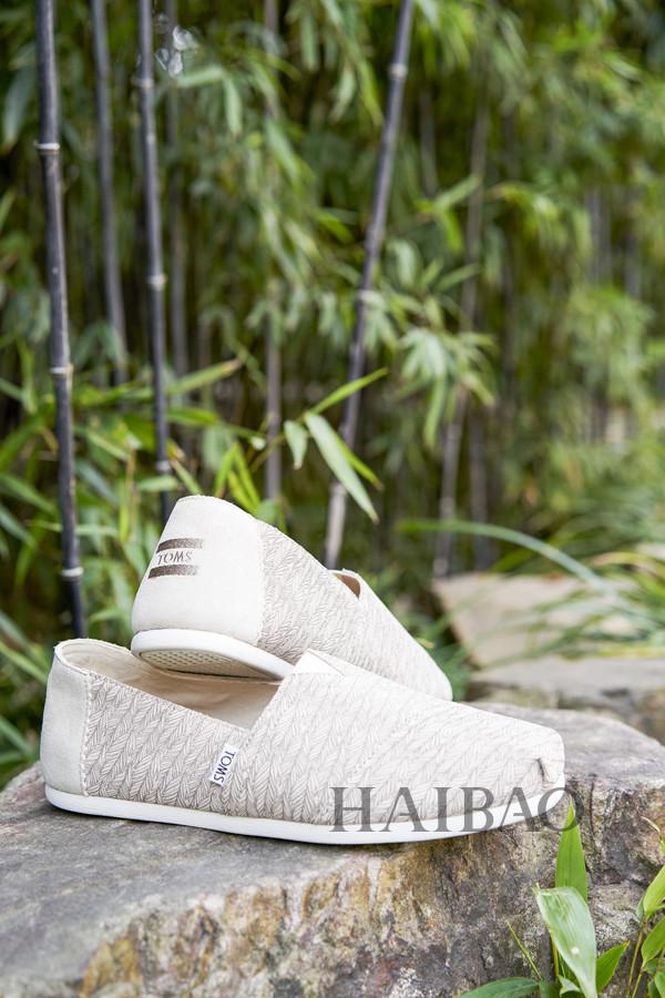 懒人鞋品牌有哪些，懒人鞋品牌推荐（并联手品牌推出爱心联名款懒人鞋）