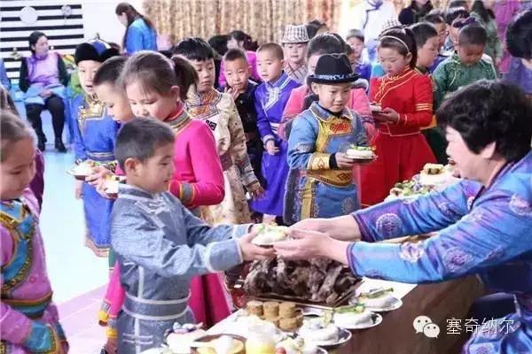 内蒙古的风俗，这些民俗礼仪必须了解