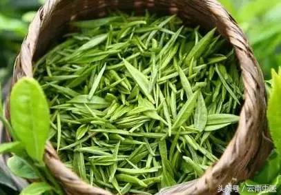 柠檬茶的功效和作用，水杯里加这几样东西