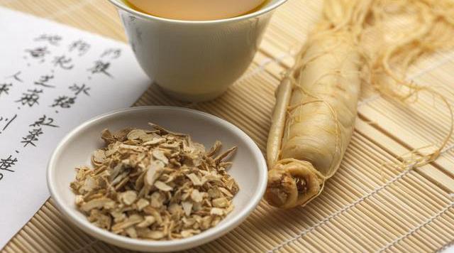 乌鸡汤的功效，灵芝乌鸡汤的功效（骨质疏松食疗验方之十）