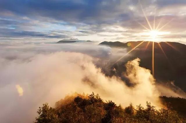 借月思乡的诗句,借月思乡的诗句有哪些(十首思乡诗词,送给在他乡的你) 借月思乡的诗句,借月思乡的诗句有哪些(十首思乡诗词,送给在他乡的你)